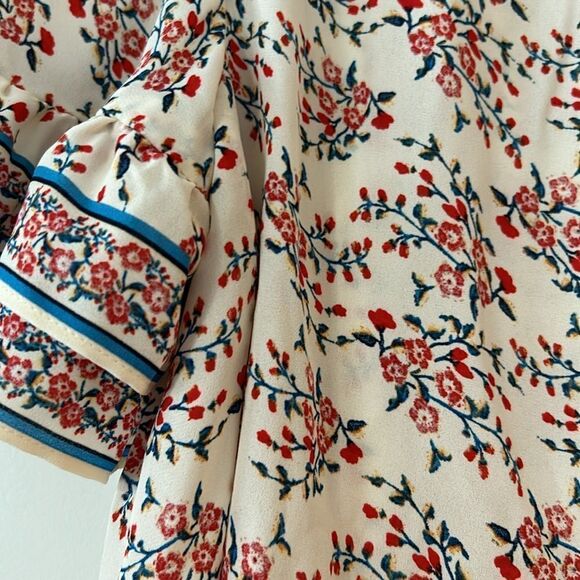 Max Studio short sleeve print blouse. - Picture 5 of 5